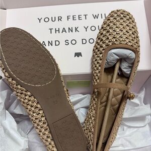 Hummingbird Women's Beige Woven Flats